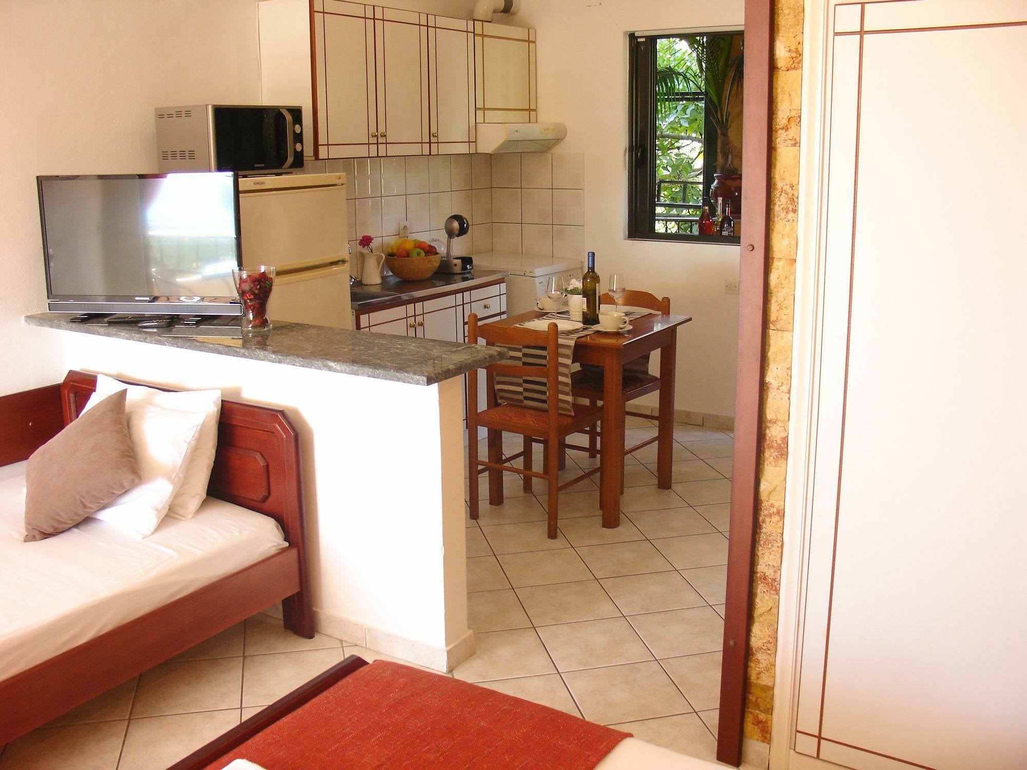Ionian P Apartments เปรเวซา ภายนอก รูปภาพ